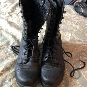 Maurice black combat boot
